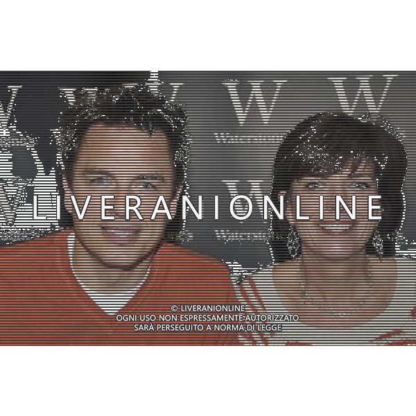 John Barrowman and his sister Carole E Barrowman at a signing of their first children\'s book \'Hollow Earth\' at Waterstones, Bluewater Shopping Centre, Greenhithe, Kent on Saturday. 4 February 2012. © Sue Andrews - PHOTOSHOT - AG. ALDO LIVERANI SAS ITALY ONLY