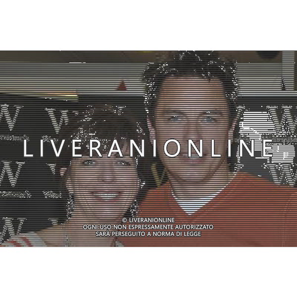 John Barrowman and his sister Carole E Barrowman at a signing of their first children\'s book \'Hollow Earth\' at Waterstones, Bluewater Shopping Centre, Greenhithe, Kent on Saturday. 4 February 2012. © Sue Andrews - PHOTOSHOT - AG. ALDO LIVERANI SAS ITALY ONLY