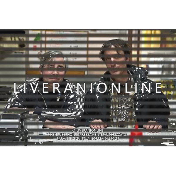 Director Paul Weitz (L) and writer Nick FLynn (R) on the set of BEING FLYNN, a Focus Features release. AG ALDO LIVERANI S A S ONLY ITALY