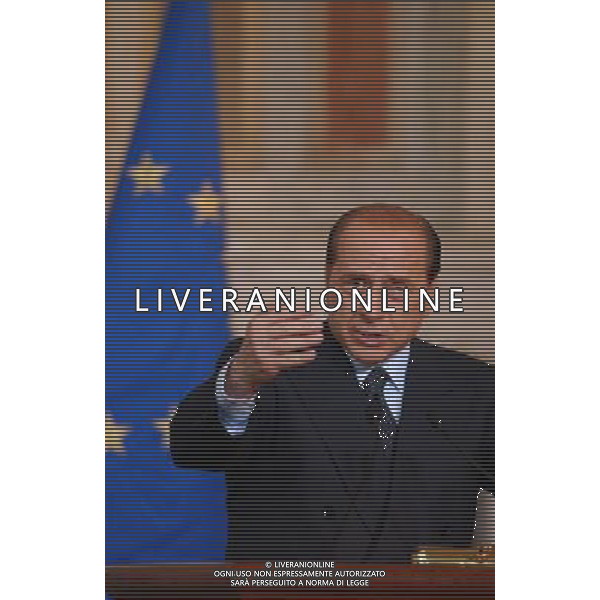 ROMA 05/06/2004 CONFERENZA STAMPA CONCLUSIVA A VILLA MADAMA DI GEORGE W. BUSH CON SILVIO BERLUSCONI nella foto IL PRESIDENTE DEL CONSIGLIO SILVIO BERLUSCONI AGENZIA ALDO LIVERANI