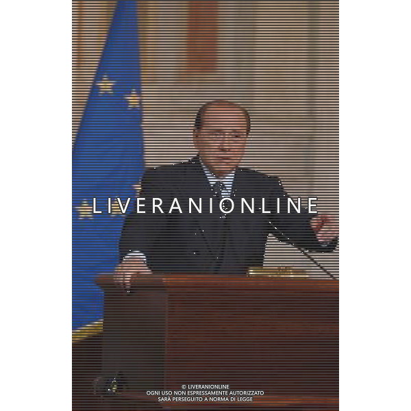 ROMA 05/06/2004 CONFERENZA STAMPA CONCLUSIVA A VILLA MADAMA DI GEORGE W. BUSH CON SILVIO BERLUSCONI nella foto IL PRESIDENTE DEL CONSIGLIO SILVIO BERLUSCONI AGENZIA ALDO LIVERANI