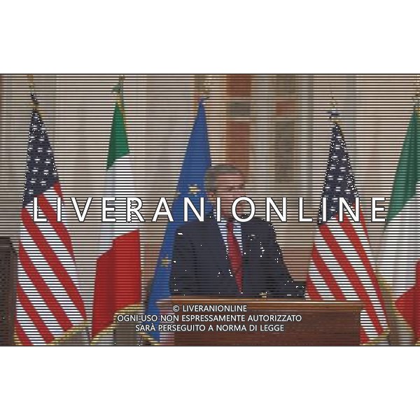 ROMA 05/06/2004 CONFERENZA STAMPA CONCLUSIVA A VILLA MADAMA DI GEORGE W. BUSH CON SILVIO BERLUSCONI nella foto IL PRESIDENTE AMERICANO GEORGE W. BUSH AGENZIA ALDO LIVERANI