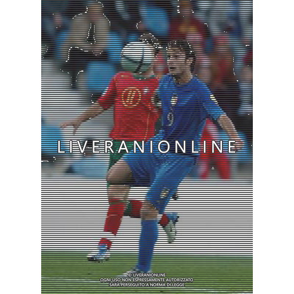 bochum (germania) 5--6-2004 campionato europeo under 21 semifinale italia-portogallo nella foto gilardino alberto ag. aldo liverani-venezia
