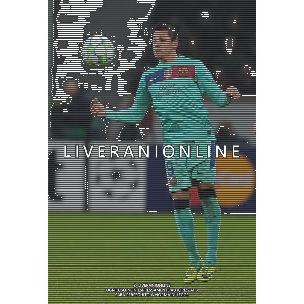 firo Fu§ball,Fussball, 14.02.2012 UEFA Champions League, Saison 2011/2012 Bayer 04 Leverkusen - FC Barcelona 1:3 Einzelaktion, Alexis Sanchez, Barcelona, ganze Figur $worldrightsEs gelten unsere AGB, einsehbar auf www.firosportphoto.de copyright by firo sportphoto: Coesfelder Stra§e 207Ê 48249 D † L M E N (Duelmen) www.firosportphoto.de mail@firosportphoto.de (V o l k s b a n k B o c h u m - W i t t e n ) BLZ.: 430 601 29 Kt. Nr.: 341 117 100 Tel:Ê 02594-9916004 Fax:Ê 02594-9916005 Champions League, Bayer Leverkusen Barcellona 1-3 ©AG ALDO LIVERANI SAS - ITALY ONLY *** Local Caption *** .