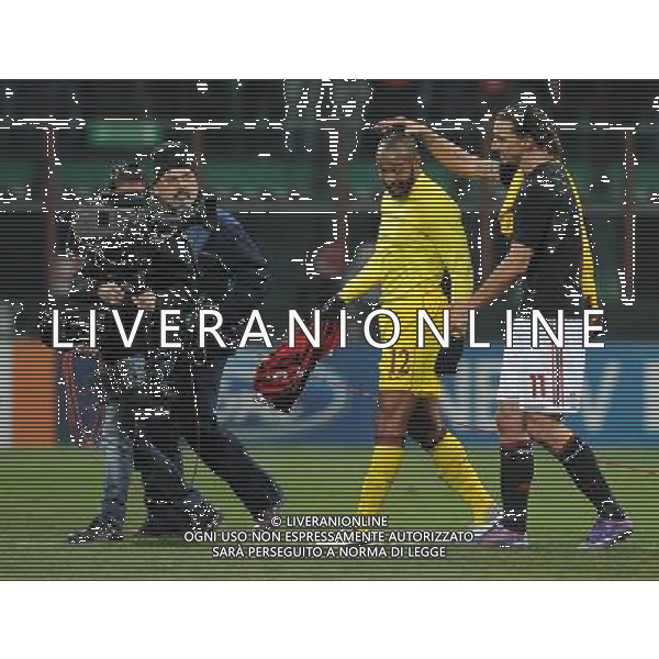 UEFA Champions League 2011/2012 Ottavi di Finale Andata Milano - 15.02.2012 Milan-Arsenal Nella Foto: zlatan ibrahimovic e thierry henry a fine gara /Ph.Vitez-Ag. Aldo Liverani