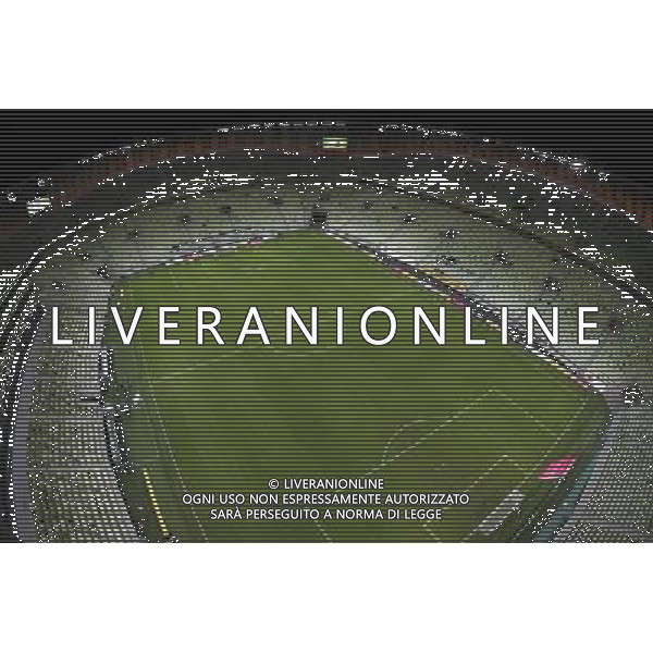 GDANSK , PGE ARENA 11.12.2011 T MOBILE EKSTRAKLASA PILKA NOZNA MECZ LECHIA GDANSK VS JAGIELLONIA BIALYSTOK POLISH FOOTBALL LEAGUE MATCH LECHIA GDANSK VS JAGIELLONIA BIALYSTOK NZ stadion dach panorama general view roof widok ogolny FOT. WOJCIECH FIGURSKI / NEWSPIX.PL --- Newspix.pl EDIZIONE EUROPEI 2012 UCRAINA POLONIA CALCIO STADI AG ALDO LIVERANI SAS - ITALY ONLY - *** Local Caption *** _