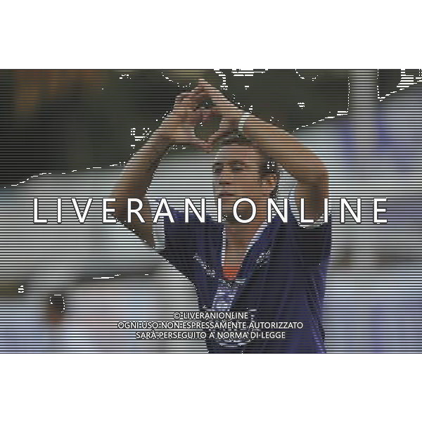 (120215) MONTEVIDEO, Feb. 15, 2012 Uruguay\'s Defensor Sporting\'s Brahian Aleman, celebrates after scoring against Ecuador\'s Deportivo Quito, during a Copa Libertadores\' match, held at Luis Franzini stadium, in Montevideo, capital of Uruguay, on Feb. 14, 2012. (/Nicolas Celaya) (sp) ©photoshot/AGENZIA ALDO LIVERANI SAS - ITALY ONLY - Defensor Sporting - Deportivo Quito partita della Copa Libertadores, allo stadio Luis Franzini, a Montevideo, capitale dell\'Uruguay, il 14 febbraio 2012.