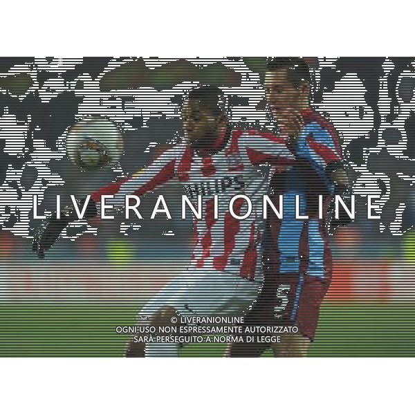 UEFA Euroleague football match between Trabzonspor and PSV Eindhoven at Avni Aker stadium in Trabzon, Turkey. 16.02.2012 Pictured: Jeremain Lens (L) of PSV Eindhoven and Marek Cech (R) of Trabzonspor. PILKA NOZNA liga europy europejska SEZON 2011/2012 FOT.SESKIM PHOTO/NEWSPIX.PL TURKEY, GERMANY, AUSTRIA AND UK OUT !!! --- Newspix.pl ©AG ALDO LIVERANI SAS - ITALY ONLY - *** Local Caption *** .