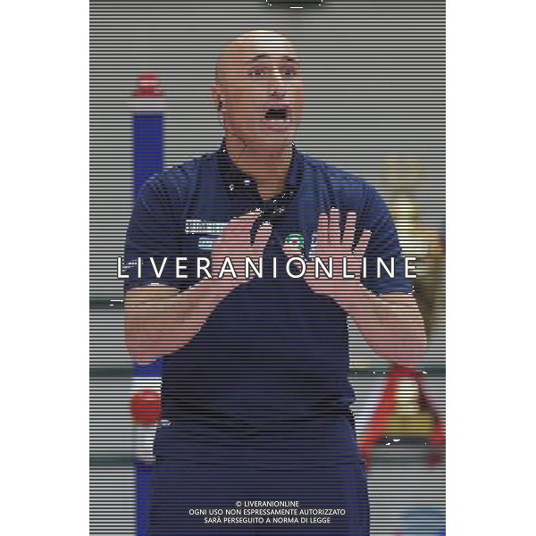Monza - 16/02/2012 Supercoppa Italiana pallavolo femminile Norda Foppapedretti Bergamo - MC Carnaghi Villa Cortese nella foto: Marcello Abbondanza allenatore della MC Carnaghi Villa Cortese foto Roberto Garavaglia - ag. Aldo Liverani sas
