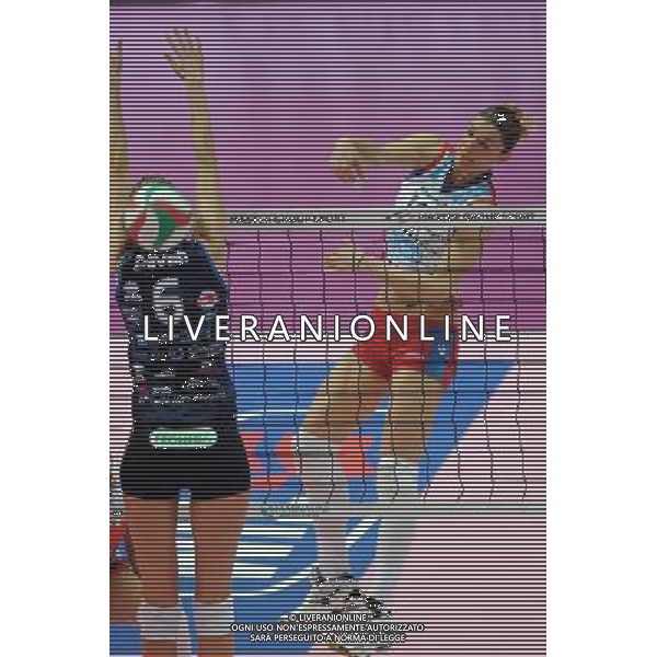 Monza - 16/02/2012 Supercoppa Italiana pallavolo femminile Norda Foppapedretti Bergamo - MC Carnaghi Villa Cortese nella foto: Francesca Piccinini (Norda Foppapedretti Bergamo) foto Roberto Garavaglia - ag. Aldo Liverani sas