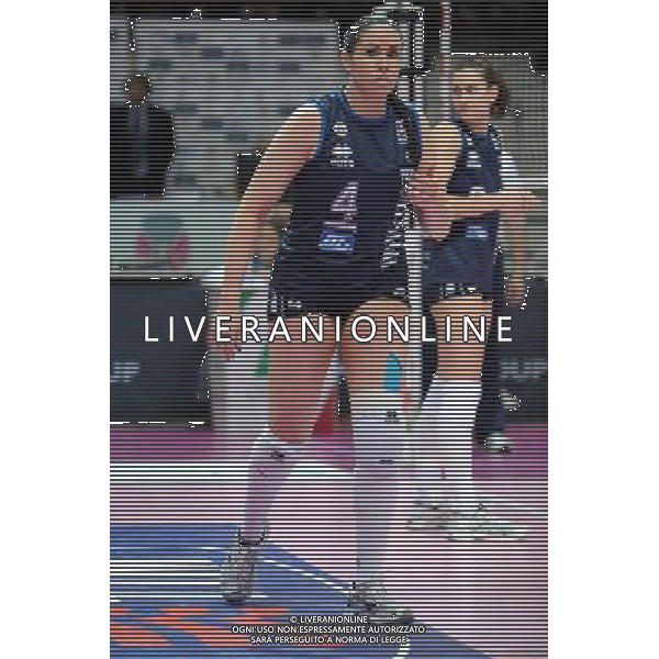 Monza - 16/02/2012 Supercoppa Italiana pallavolo femminile Norda Foppapedretti Bergamo - MC Carnaghi Villa Cortese nella foto: Lindsey Berg (MC Carnaghi Villa Cortese) e pi dietro Lucia Bosetti (MC Carnaghi Villa Cortese) foto Roberto Garavaglia - ag. Aldo Liverani sas