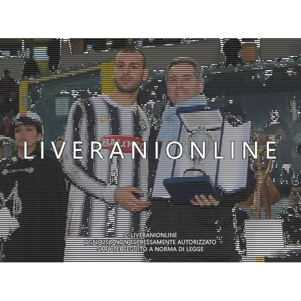 64å¡ Viareggio Cup World Football Tournament Coppa Carnevale 2012 Finale Viareggio (LU) - 20.02.2012 Roma-Juventus Nella Foto:libertazzi premiato /Ph.Vitez-Ag. Aldo Liverani