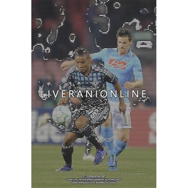 Napoli - 21/02/2012 - Stadio San Paolo - Uefa Champions League 2011/2012 - Ottavi di finale andata - Napoli vs Chelsea - nella foto: malouda e christian maggio Œ© Fabrizio Corradetti - Ag. Aldo Liverani sas