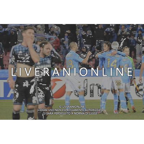 Napoli - 21/02/2012 - Stadio San Paolo - Uefa Champions League 2011/2012 - Ottavi di finale andata - Napoli vs Chelsea - nella foto: esultanza dei giocatori del napoli che festeggiano a fine gara Œ© Fabrizio Corradetti - Ag. Aldo Liverani sas