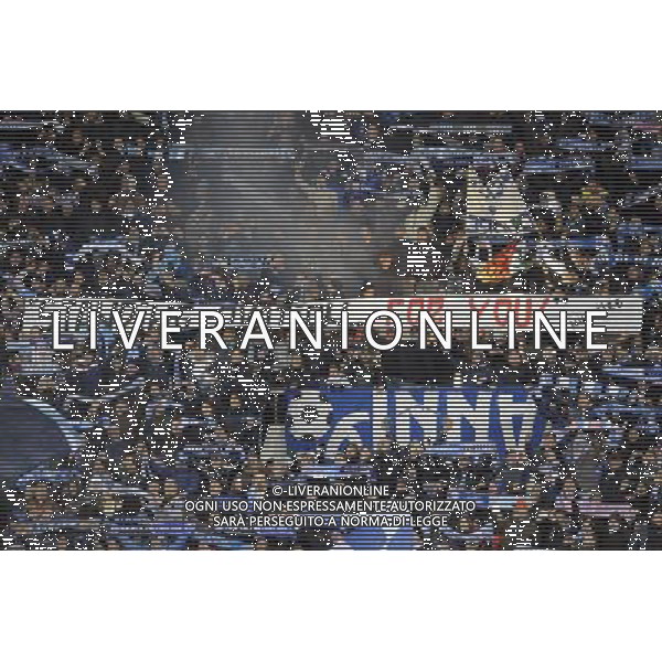 Napoli - 21/02/2012 - Stadio San Paolo - Uefa Champions League 2011/2012 - Ottavi di finale andata - Napoli vs Chelsea - nella foto: tifosi del napoli festeggiano a fine gara Œ© Fabrizio Corradetti - Ag. Aldo Liverani sas