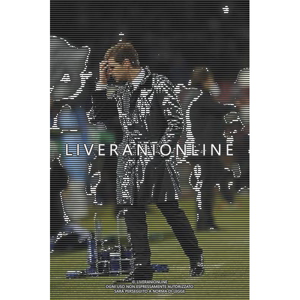 Napoli - 21/02/2012 - Stadio San Paolo - Uefa Champions League 2011/2012 - Ottavi di finale andata - Napoli vs Chelsea - nella foto: la delusione di Villas Boas Œ© Fabrizio Corradetti - Ag. Aldo Liverani sas