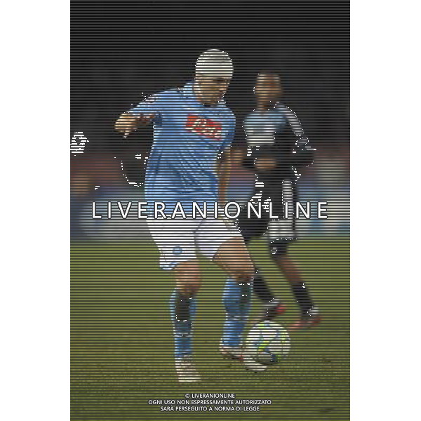 Napoli - 21/02/2012 - Stadio San Paolo - Uefa Champions League 2011/2012 - Ottavi di finale andata - Napoli vs Chelsea - nella foto: campagnaro Œ© Fabrizio Corradetti - Ag. Aldo Liverani sas