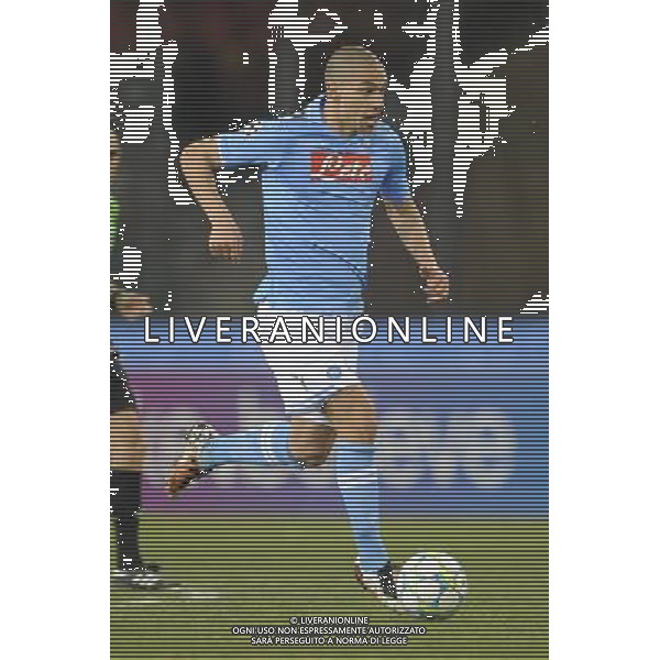 Napoli - 21/02/2012 - Stadio San Paolo - Uefa Champions League 2011/2012 - Ottavi di finale andata - Napoli vs Chelsea - nella foto: Gokhan Inler å© Fabrizio Corradetti - Ag. Aldo Liverani sas