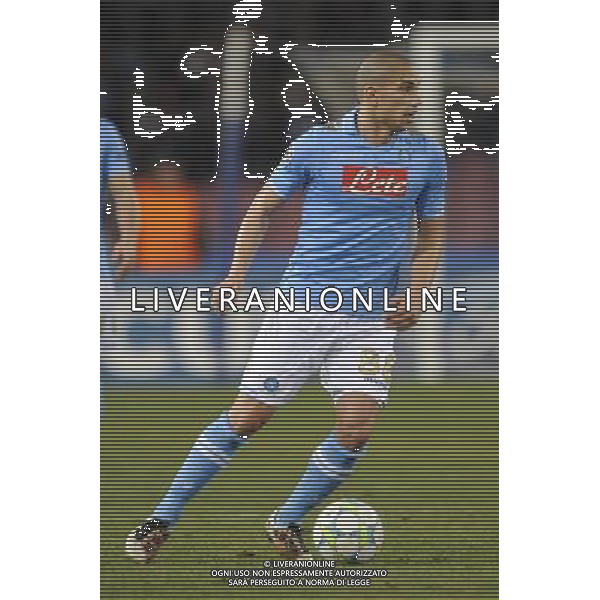 Napoli - 21/02/2012 - Stadio San Paolo - Uefa Champions League 2011/2012 - Ottavi di finale andata - Napoli vs Chelsea - nella foto: Gokhan Inler å© Fabrizio Corradetti - Ag. Aldo Liverani sas