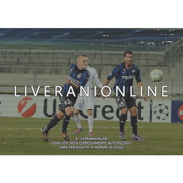 UEFA Champions League 2011/2012 Ottavi di Finale Andata Marsiglia (Francia) - 22.02.2012 Olympique Marsiglia-Inter Nella Foto:occasione di esteban cambiasso parata da mandanda /Ph.Vitez-Ag. Aldo Liverani