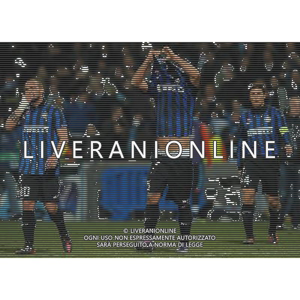 UEFA Champions League 2011/2012 Ottavi di Finale Andata Marsiglia (Francia) - 22.02.2012 Olympique Marsiglia-Inter Nella Foto:delusione stankovic sneijder e javier zanetti /Ph.Vitez-Ag. Aldo Liverani