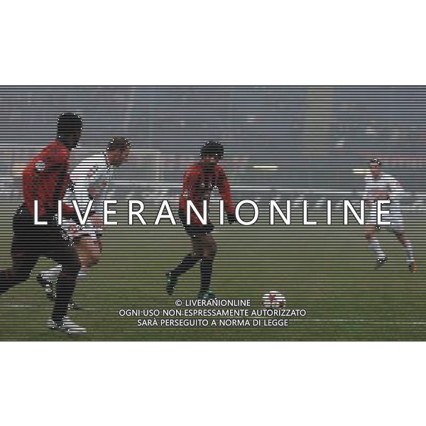 MILANO,12-01-05-DFP/FOTO GIORGIO RAVEZZANI COPPA ITALIA[ MILAN-PALERMO: VIKASH DHORASOO AG ALDO LIVERANI SAS