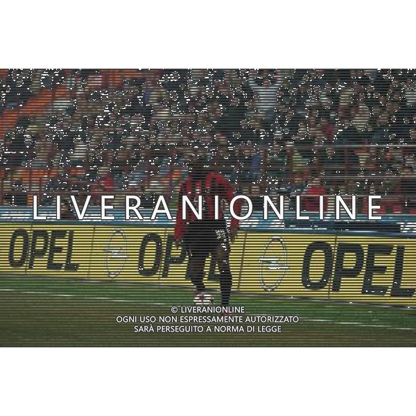 MILANO,12-01-05-DFP/FOTO GIORGIO RAVEZZANI COPPA ITALIA[ MILAN-PALERMO: HARVEY DELANO ESAJAS AG ALDO LIVERANI SAS