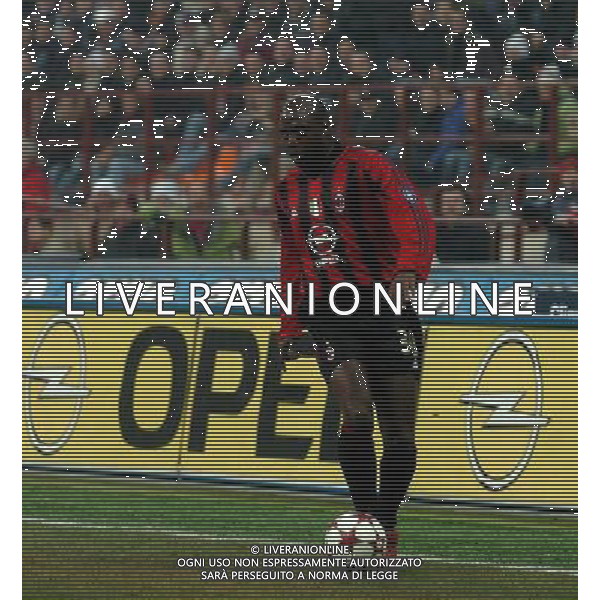 MILANO,12-01-05-DFP/FOTO GIORGIO RAVEZZANI COPPA ITALIA[ MILAN-PALERMO: HARVEY DELANO ESAJAS AG ALDO LIVERANI SAS