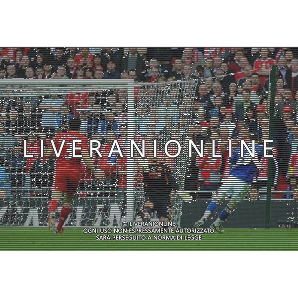 Cardiff City\'s Joe Mason scores his sides first goal Football - Carling Cup Final - Cardiff City v Liverpool - Sunday 26 February 2012 - Wembley Stadium - London å© CameraSport - 43 Linden Ave. Countesthorpe. Leicester. England. LE8 5PG - Tel: +44 (0) 116 277 4147 - admin@camerasport.com - www.camerasport.com AG ALDO LIVERANI S A S ONLY ITALY