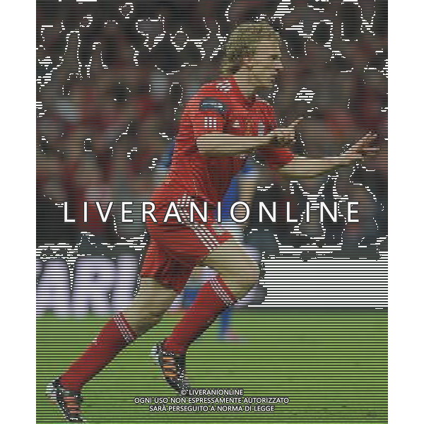 Liverpool\'s Dirk Kuyt celebrates scoring his sides second goal Football - Carling Cup Final - Cardiff City v Liverpool - Sunday 26 February 2012 - Wembley Stadium - London å© CameraSport - 43 Linden Ave. Countesthorpe. Leicester. England. LE8 5PG - Tel: +44 (0) 116 277 4147 - admin@camerasport.com - www.camerasport.com AG ALDO LIVERANI S A S ONLY ITALY