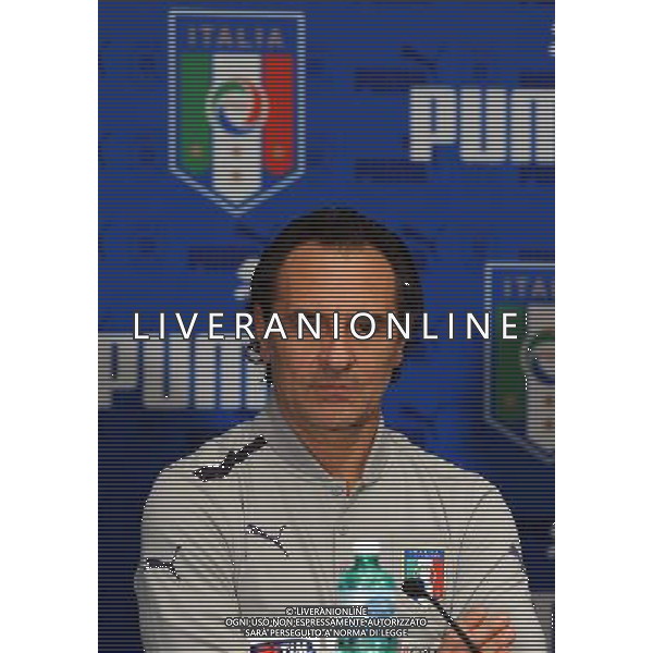 Raduno Nazionale Italiana a Genova Genova - 27.02.2012 Conferenza Stampa e Presentazione Nuova Maglia da Away Puma Nella Foto:Cesare Prandelli /Ph.Vitez-Ag. Aldo Liverani