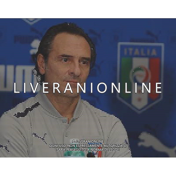 Raduno Nazionale Italiana a Genova Genova - 27.02.2012 Conferenza Stampa e Presentazione Nuova Maglia da Away Puma Nella Foto:Cesare Prandelli /Ph.Vitez-Ag. Aldo Liverani