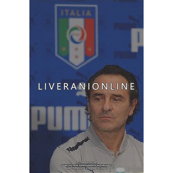 Raduno Nazionale Italiana a Genova Genova - 27.02.2012 Conferenza Stampa e Presentazione Nuova Maglia da Away Puma Nella Foto:Cesare Prandelli /Ph.Vitez-Ag. Aldo Liverani