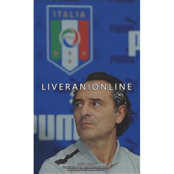 Raduno Nazionale Italiana a Genova Genova - 27.02.2012 Conferenza Stampa e Presentazione Nuova Maglia da Away Puma Nella Foto:Cesare Prandelli /Ph.Vitez-Ag. Aldo Liverani