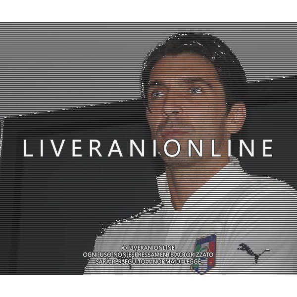 Raduno Nazionale Italiana a Genova Genova - 27.02.2012 Conferenza Stampa e Presentazione Nuova Maglia da Away Puma Nella Foto:Gianluigi Buffon /Ph.Vitez-Ag. Aldo Liverani
