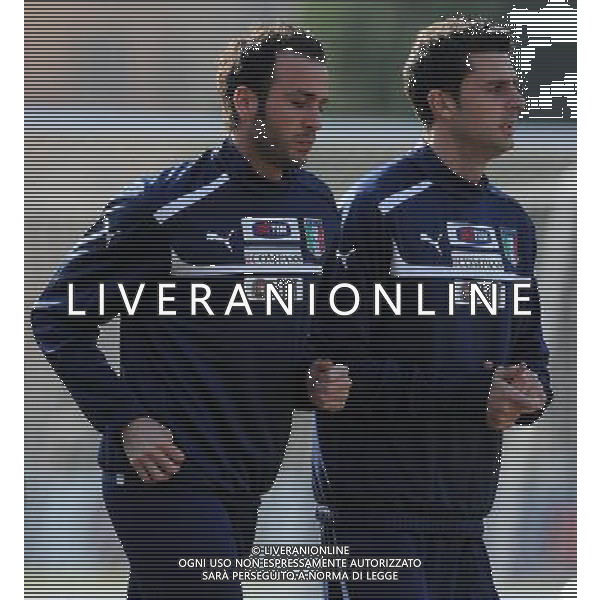 Raduno Nazionale Italiana a Genova Genova - 27.02.2012 Allenamento Nella Foto:thiago motta-pazzini giampaolo /Ph.Vitez-Ag. Aldo Liverani