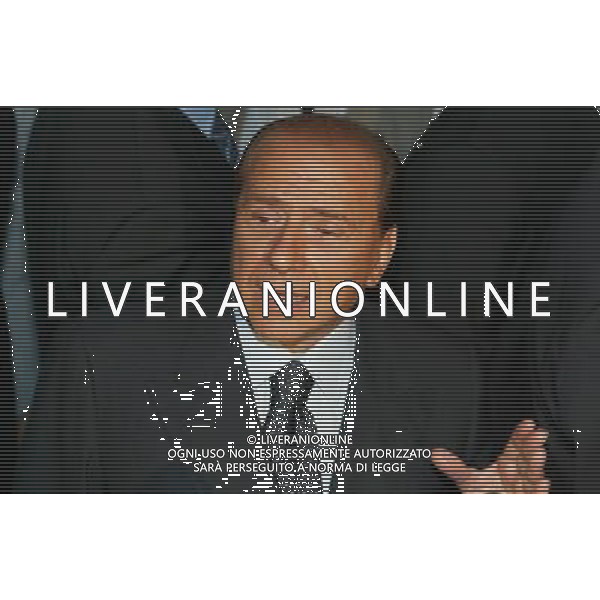 MILANO 12/6/2004 SEGGIO ELETTORALE DI VIA SCROSATI, 4 NELLA FOTO SILVIO BERLUSCONI FOTO MARIO ROMANO/AG ALDO LIVERANI