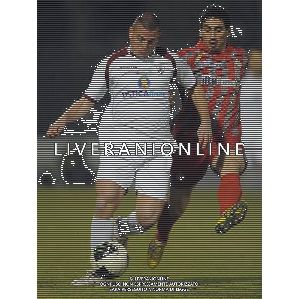Lega Pro 1å¡ Divisione Girone B 2011/2012 24å¡Giornata Cremona - 27.02.2012 Cremonese-Trapani Nella Foto:barraco dario-le noci giuseppe /Ph.Vitez-Ag. Aldo Liverani