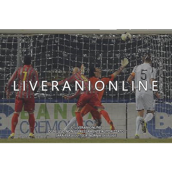 Lega Pro 1å¡ Divisione Girone B 2011/2012 24å¡Giornata Cremona - 27.02.2012 Cremonese-Trapani Nella Foto: davide possanzini gol /Ph.Vitez-Ag. Aldo Liverani