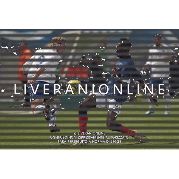 ©PHOTOPQR/NICE MATIN/ ABJ CANNES LE 28/02/2012 MATCH AMICAL INTERNATIONAL A CANNES FRANCE ITALIE ESPOIRS ICI LE CAPITAINE JOSHUAGUILAVOGUI FACE AU 3 CRESCENZI CANNES (Francia): Amichevole Francia U21-Italia U21 ©AG ALDO LIVERANI SAS - ITALY ONLY