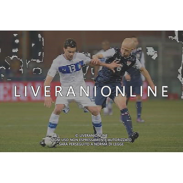 Amichevole Nazionale Genova 29-02-2012 Italia - USA nella foto: Thiago Motta (Italia) e sulla DX Michael Bradley (USA) foto Roberto Garavaglia - ag. Aldo Liverani sas