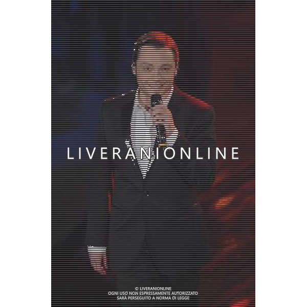 Roma - 05/03/2012 - Studio 5 Cinecitta\' - Trasmissione Televisiva - \' PANARIELLO NON ESISTE \' Prima Puntata - nella foto: Tiziano Ferro ©Corradetti - Ag. Aldo Liverani Sas