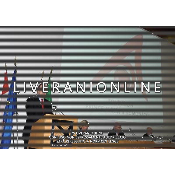 MILANO 6/3/2012 AULA MAGNA UNIVERSITA\' BICOCCA P.zza ATENEO NUOVO, 1 CONVEGNO: -LA PROTEZIONE DEL MARE MEDITERRANEO DALL\' INQUINAMENTO. I RISULTATI CONSEGUITI E LE SFIDE FUTURE- NELLA FOTO ALBERTO II DI MONACO FOTO ROMANO/AG ALDO LIVERANI