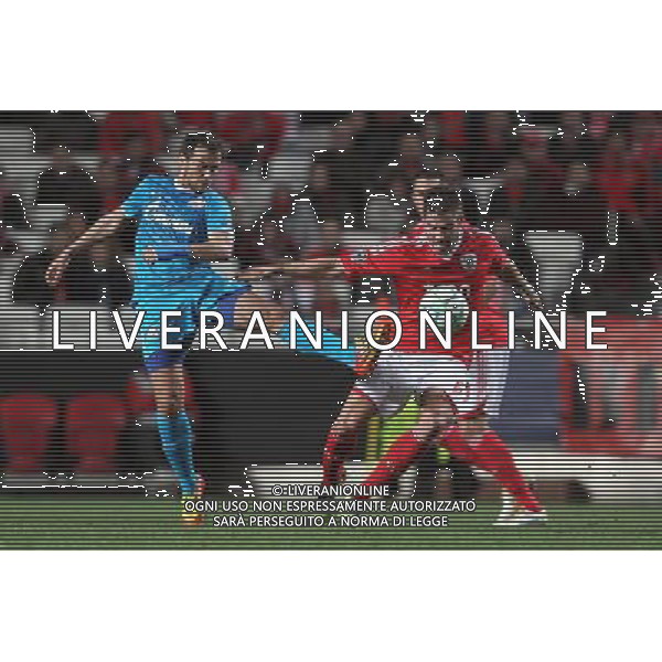 20120306: LISBON, PORTUGAL - Champions League 2011/2012 - 2st leg: SL Benfica vs Zenit FC. In picture: Benfica\'s midfielder Javi Garcia tackle by Zenit\'s midfielder Vladimir Bystrov. PHOTO: Carlos Rodrigues/CITYFILES pilka nozna liga mistrzow sezon 2011/2012 BENFICA LIZBONA vs ZENIT SANKT PETERSBURG FOT. CITYFILES/NEWSPIX.PL PORTUGAL,BRAZIL,SPAIN,GERMANY,FRANCE,UK OUT !!! --- Newspix.pl /AG ALDO LIVERANI SAS ITALY ONLY *** Local Caption *** .