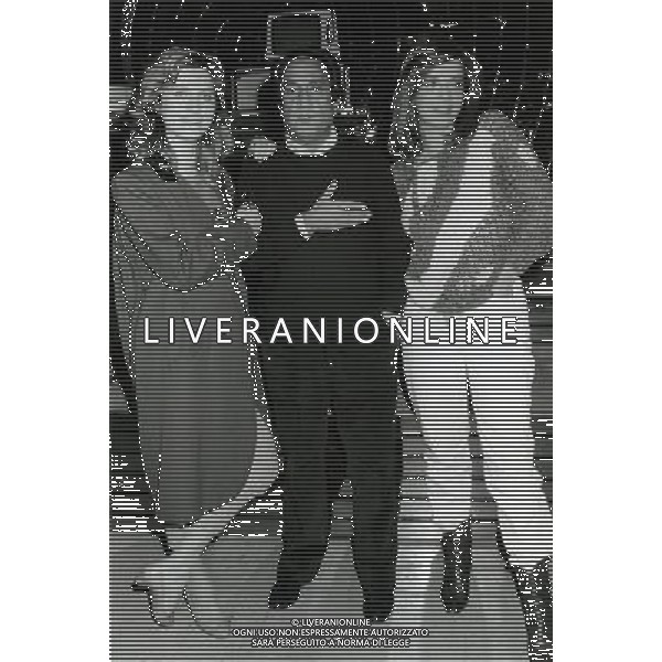 ARCHIVIO - Emilio Fede Giornalista e scrittore italiano, e direttore di diversi Telegiornali nella foto Emilio Fede simona izzo roberta Ramona dell\'Abate ph./AG ALDO LIVERANI SAS