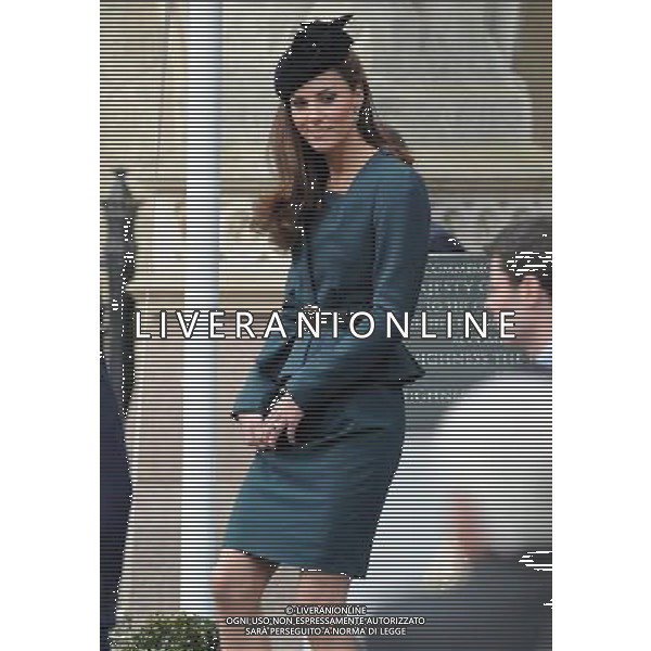  Picture Shows: The Queen, The Duke Of Edinburgh and The Duchess Of Cambridge visit Leicester, on Thursday March 08, 2012. ©photoshot/AGENZIA ALDO LIVERANI SAS - ITALY ONLY - REALI INGLESI: La Regina Elisabetta II d\'inghilterra accompagnata dal Duca di Edimburgo e da Kate Middleton Duchessa di Cambridge in visita a Leicester, 8 marzo 2012.