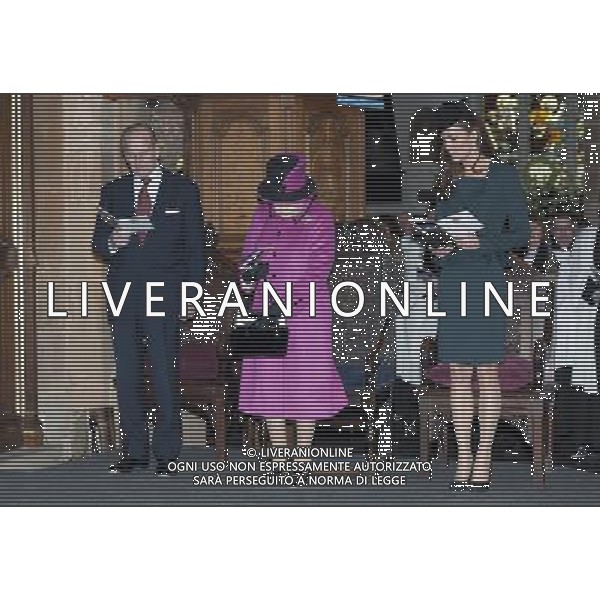  The Queen, accompanied by The Duke of Edinburgh and The Duchess of Cambridge, visiting Leicester Cathedral. ©photoshot/AGENZIA ALDO LIVERANI SAS - ITALY ONLY - REALI INGLESI: La Regina Elisabetta II d\'inghilterra accompagnata dal Duca di Edimburgo e da Kate Middleton Duchessa di Cambridge in visita a Leicester, 8 marzo 2012.