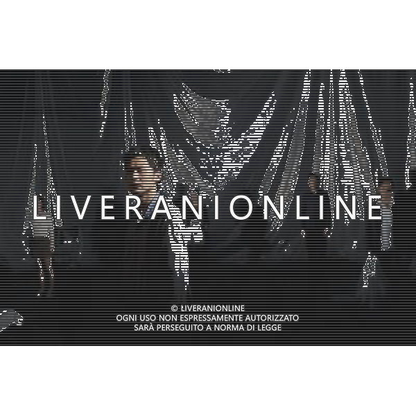 (120309) -- BEIJING, March 9, 2012 () -- Actor Liu Chang plays Ma Lu, a rhinoceros feeder, during the latest production of \'Rhinoceros In Love\', an experimental play directed by Meng Jinghui, at Beehive Theater in Beijing, capital of China, March 8, 2012. \'Rhinoceros In Love\' tells the story of a rhinoceros feeder who falls in love with a beautiful woman. About 900 performances of the play have been staged in 36 cities worldwide since its debut in summer 1999. (/Jin Liangkuai) (lmm) ©photoshot/AGENZIA ALDO LIVERANI SAS - ITALY ONLY - Attori e attrici teatrali eseguire durante l\'ultima produzione di \'rinoceronte in amore\', un rappresentazione sperimentale diretto da Meng Jinghui, al Teatro Beehive a Pechino, capitale della Cina, 8 marzo 2012.