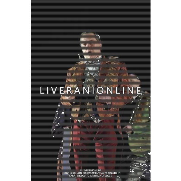 The UK premiere of a new opera Miss Fortune by leading British opera composer Judith Weir transposes the Sicilian folktale Misfortune to today as the daughter of a rich family turns her back on wealth to make her own way in the world. Royal Opera House, Covent Garden, London. : Alan Ewing has Lord Furtune ©PHOTOSHOT/Agenzia Aldo Liverani Sas - ITALY ONLY - EDITORIAL USE ONLY ©photoshot/Agenzia Aldo Liverani Sas - ITALY ONLY - La prima nel Regno Unito di una nuova opera teatrale di Miss Fortune del compositore d\'opera britannica Judith Weir al Royal Opera House, Covent Garden, Londra