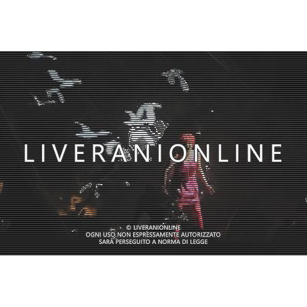 The UK premiere of a new opera Miss Fortune by leading British opera composer Judith Weir transposes the Sicilian folktale Misfortune to today as the daughter of a rich family turns her back on wealth to make her own way in the world. Royal Opera House, Covent Garden, London. :Emma Bell has Tina (Miss Fortune) ©PHOTOSHOT/Agenzia Aldo Liverani Sas - ITALY ONLY - EDITORIAL USE ONLY ©photoshot/Agenzia Aldo Liverani Sas - ITALY ONLY - La prima nel Regno Unito di una nuova opera teatrale di Miss Fortune del compositore d\'opera britannica Judith Weir al Royal Opera House, Covent Garden, Londra